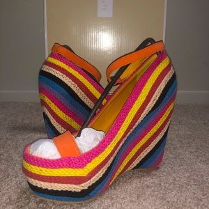 Wedge ankle strapped